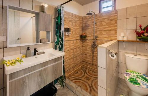 Nunue House | Nahi Lodge
