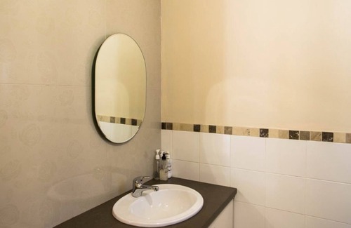 Nahoon House | Nahoon Mouth Guest House
