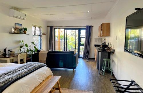 Nahoon Apartment | Nahoon Studio B