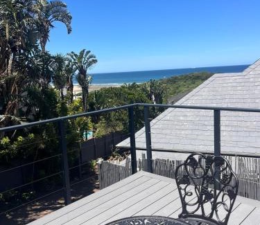 Beacon Bay Apartment | Nahoon View, Queen Room