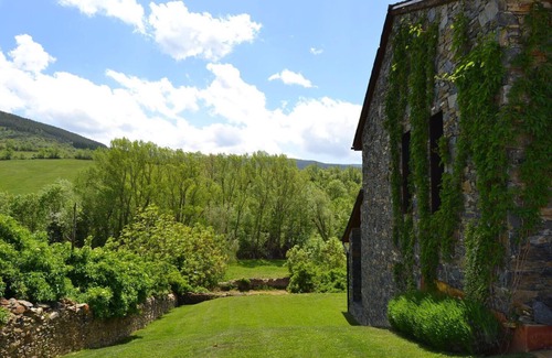 Nahuja Cottage | NAHUJA I - Five Bedroom Cottage, Sleeps 12