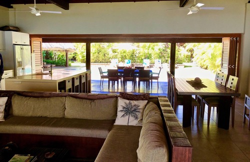 Malolo Lailai Island Villa | Nai Kawakawa 5 Star Beach Front Complex nMusket Cove Malolo Lailai Island, Fiji