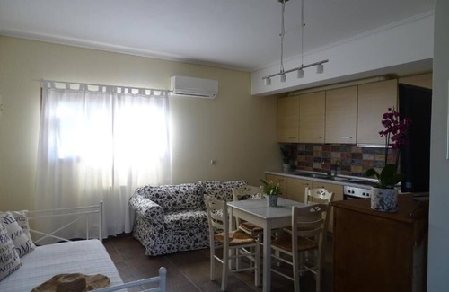 Poros Apartment | Naiad Studio Sea View