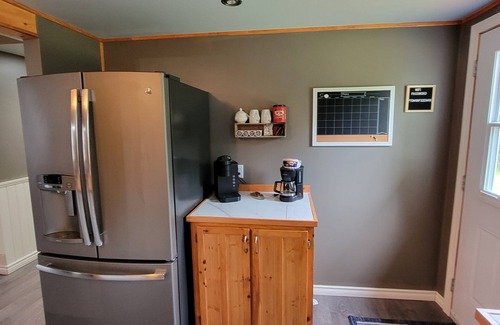 West Isles House | Naini's Rental, 4 bedrooms, located on Deer Island, N.B. 5 mins from the water.