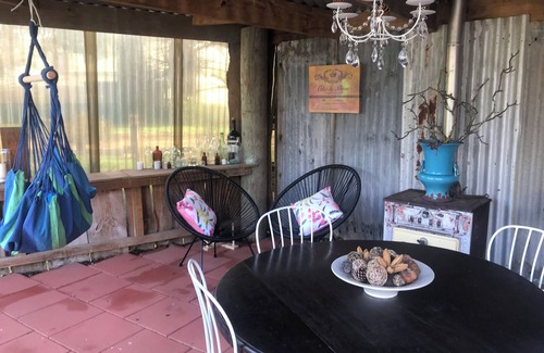 Penola Cottage | nAir's Cottage Penola: Delightful colonial stone cottage, WiFi fire AC Spa BBQ