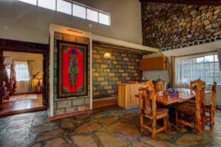 Naivasha Cabin | Naivasha Kongoni Lodge - Lakefront Getaway