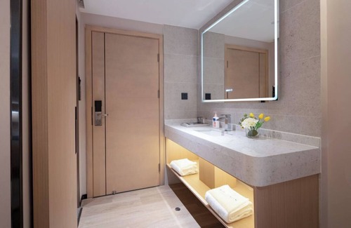 Nanshan Hotel | NAIVE L Executive Apartments Coast City