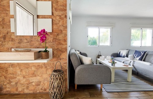 Les Tres Cales Villa | Naizan