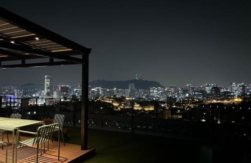Changsin-dong Apartment | Naksan Balcony