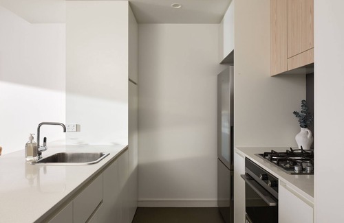 Newcastle Apartment | Nalu - holiday apartment overlooking Newcastle Beach