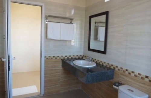 Dong Hoi Hotel | Nam Long Plus Hotel
