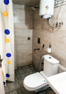 Vrindavan Apartment | NAMAH RESORT HOMESTAY with KITCHEN Near PREM MANDIR
