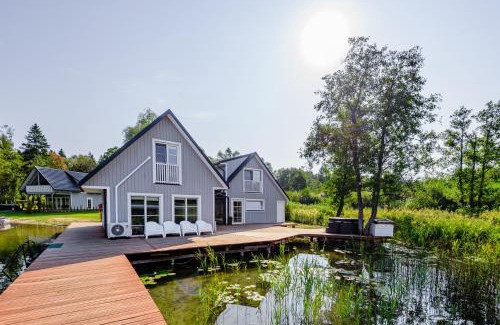 Kurtuvenai House | Namelis ant vandens "Giliaus namelis"