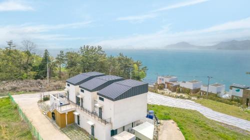 Namhae House | Namhae Byeol grigo namhae Pension