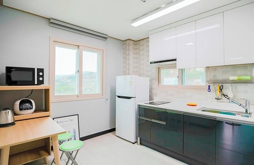Tanghang-ri House | Namhae Gonige Pension