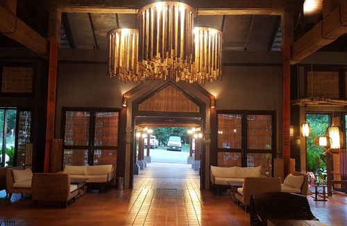 Oudomxay Hotel | Namkat Yorla Pa Resort