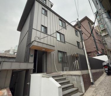 Hoehyeon-dong House | Namsan Rooftop