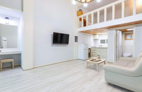 Namyangju House | Namyangju Cozy Hill Spa Pension