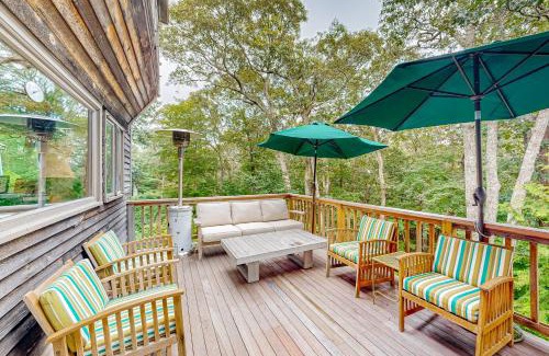 West Tisbury House | Nana’s Treehouse