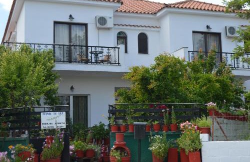 Skala Kallonis Apartment | Nancy Rooms