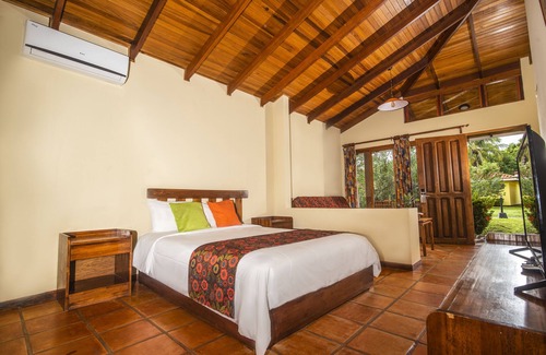 La Cruz Hotel | Nandel Beach Resort