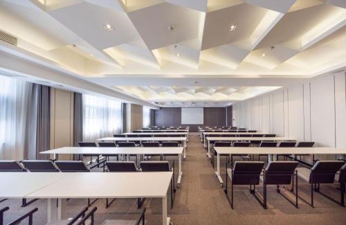 Jiangning Hotel | Nanjing Jiangning Hushan Road