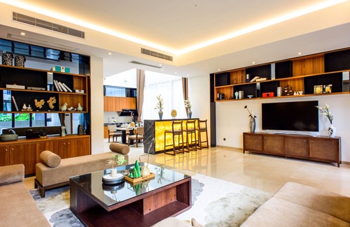 Longmen County Hotel | Nankun Shanju Hot Spring Resort