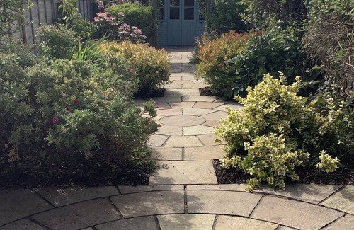 Instow Cottage | Nannys Cottage, dog friendly, high standard throughout, 2 mins to beach