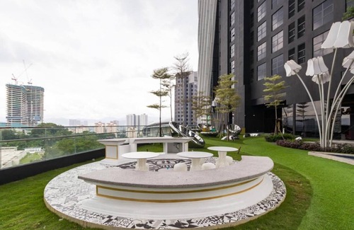 Kuala Lumpur Apartment | Nano's Home 2-bedroom apartment in charming KL with AC's, WiFi, Gym, Kids Park.