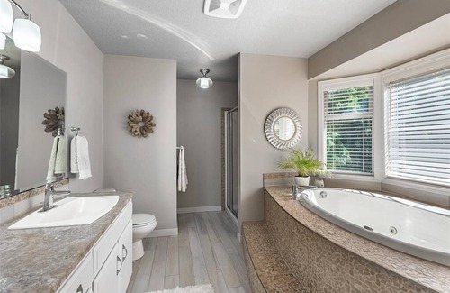Regional District of Nanaimo House | Nanoose Bay Hillside Retreat w view, ocean/forests access, hot-tub. April-Oct+