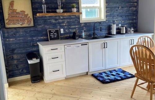 Grand Bank House | Nan’s Place Vacation Home! Traditional salt box home w/accessibility ramp