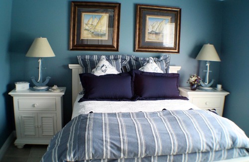 La Grange Bed & Breakfast | Nantucket Queen Luxury Suite with view of horse paddocks