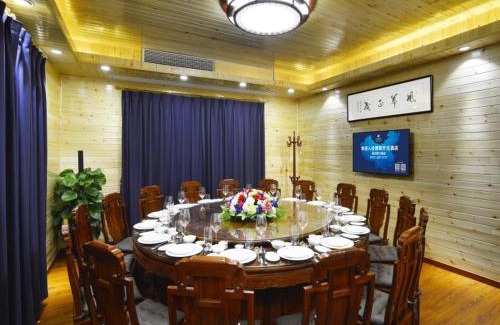 Nanxun Qu Hotel | Nanxun Boyang New Century Mingting Resort Hotel