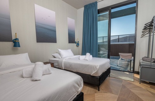 Elqosh Cabin | Naomi Boutique Suites