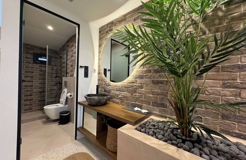 Naousa Apartment | Naoussa Downtown Suite - Indulge in Luxury