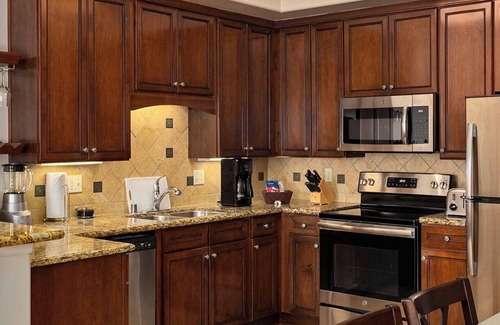 Napa Resort | Napa 1-Bedroom suite at vineyard w/wine tasting, pools, fitness, lots amenities