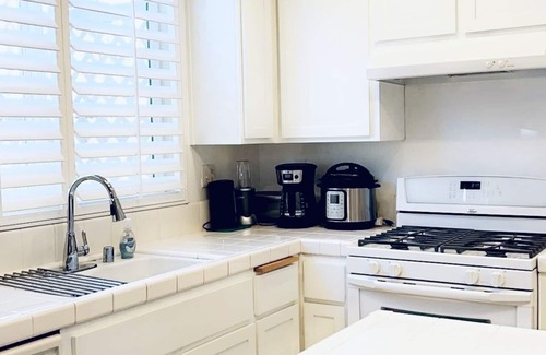 American Canyon House | Napa mins away, complimentary breakfast items included-Last minute bookings ok