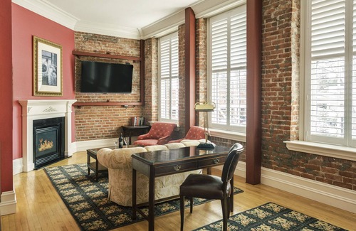 Downtown Napa Hotel | Napa River Inn