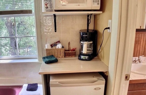 Eureka Springs Cottage | Napa Rock Cottage/#7 Oak Crest