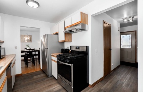 Fox Valley House | Naperville Rental- Knoll Drn