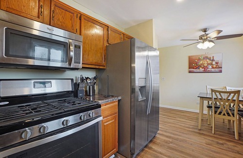 Fox Valley House | Naperville -Woodview Ct