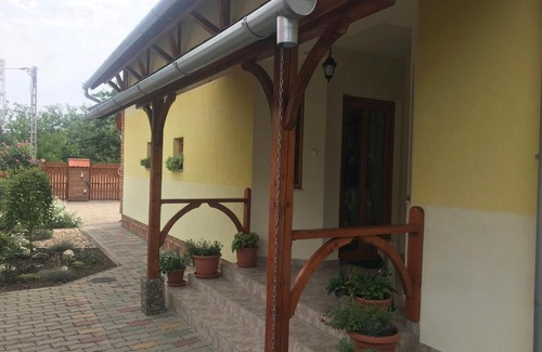 Gyoparosfuerdo Apartment | Napfény apartman