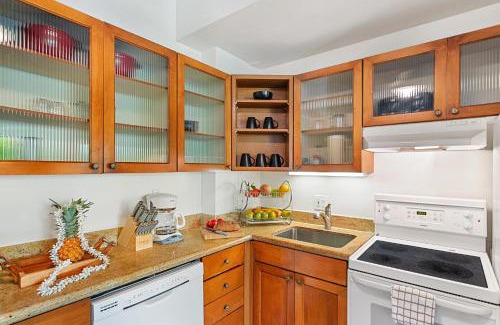 Napili Apartment | Napili Shores D227 · NS D227 OceanFront Resort w Pool