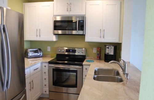 Old Naples Condo | Naples Bay: Views, Views and more Views!