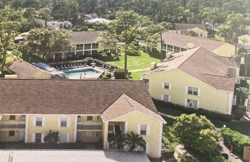 Crown Pointe Condo | Naples condo in quiet neighborhood