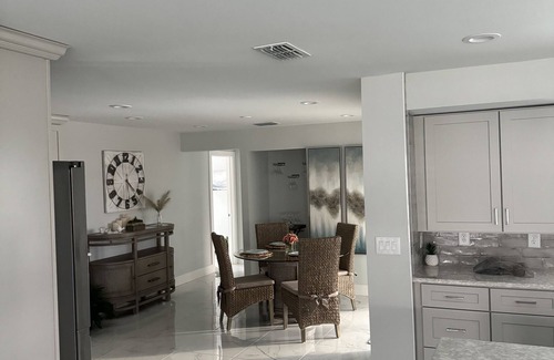 Connors House | Naples Fl. Vanderbilt Beach Waterfront- Magnificent Vanderbilt Bay!