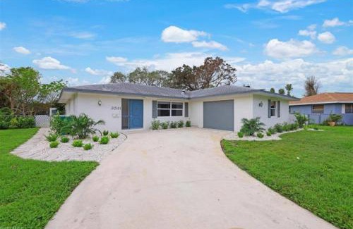 Central Naples House | Naples Oasis, Perfect Getaway
