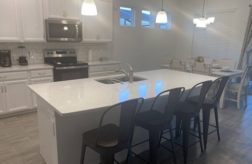 Naples House | Naples Paradise. IMMACULATE Home - Built in 2021. SPECTACULAR!