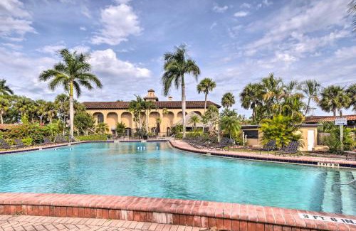 Naples Apartment | Naples Retreat with Screened Porch and Charcoal Grill