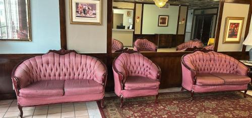 Napoleon Hotel | Napoleon Inn and Suites